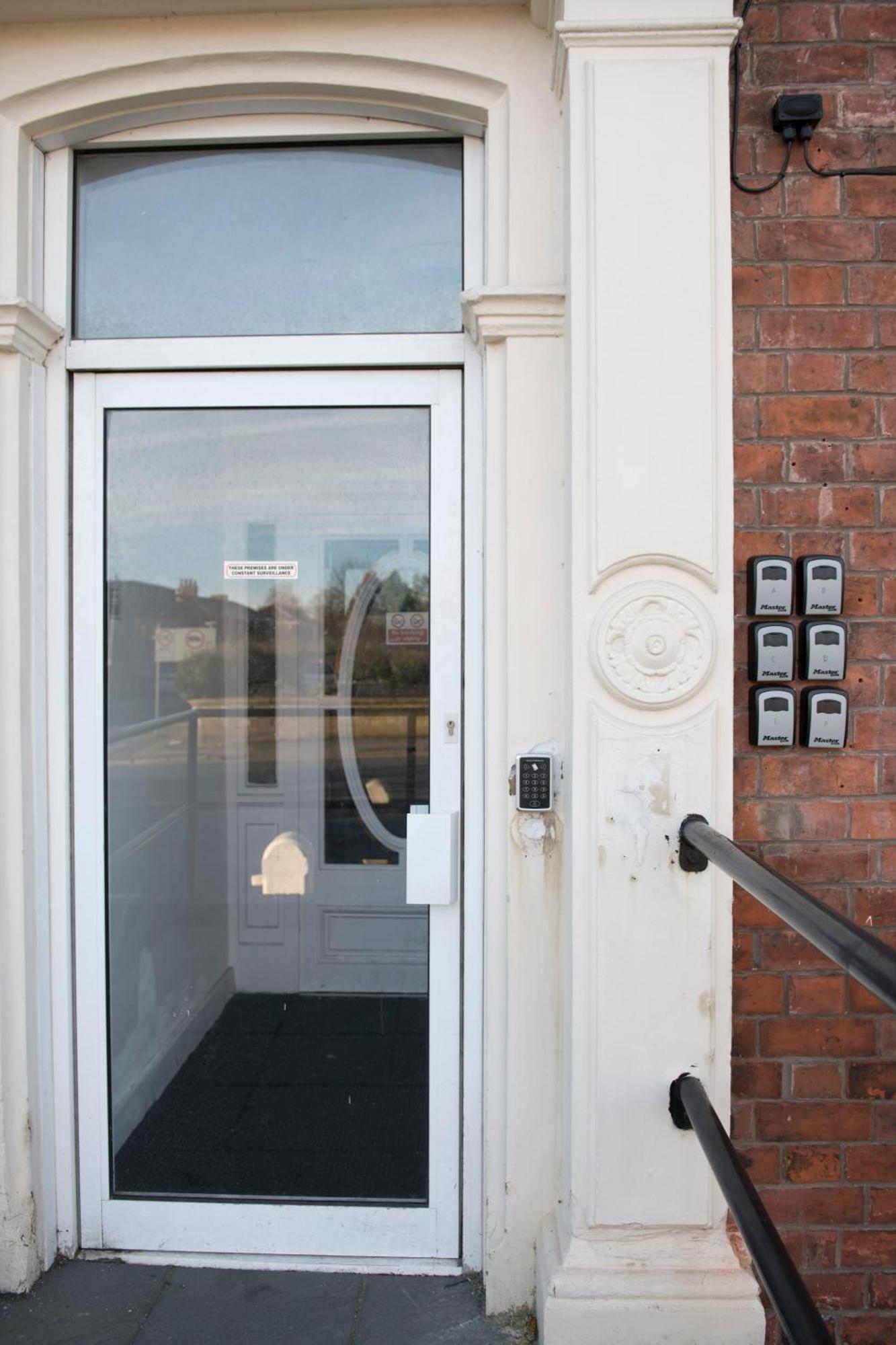 Cozy Studio Flat For Rent Apartment Preston  Bagian luar foto